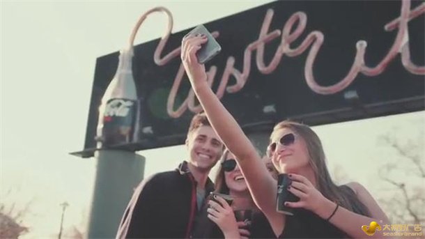 玩嗨了的互动：零度可乐“可以喝的广告”